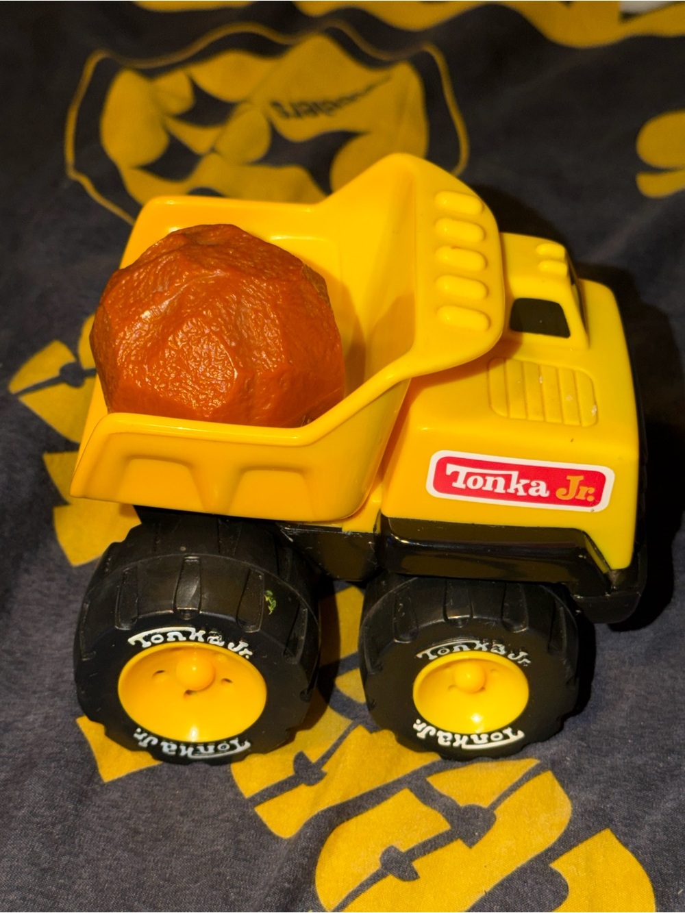 Tonka Jr. Hasbro 2002 Dump Truck Toy Vintage Classic Used Pre Owned Plastic TJR.